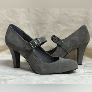Merona pumps